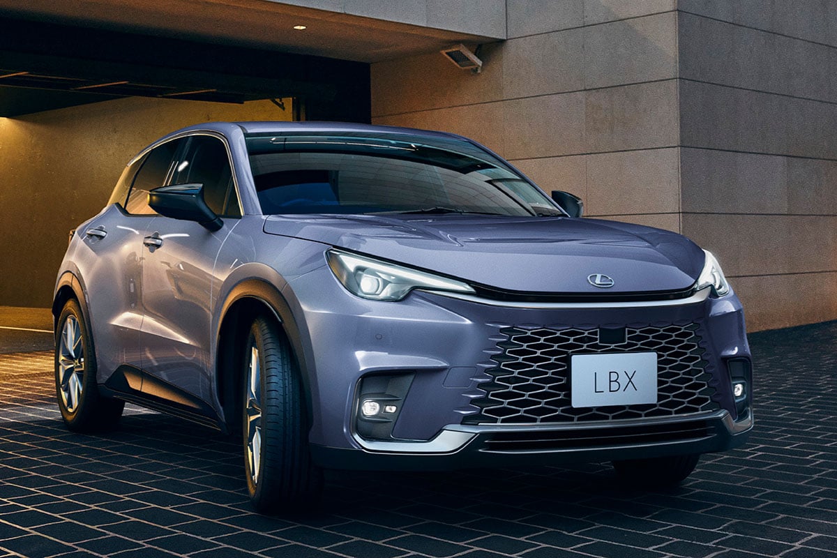 一部改良を受けたレクサスのコンパクトSUV「LBX」