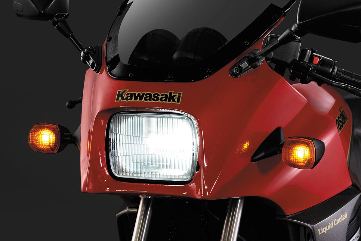 アシェット・コレクションズ・ジャパン『週刊 カワサキ Ninja GPZ900R』