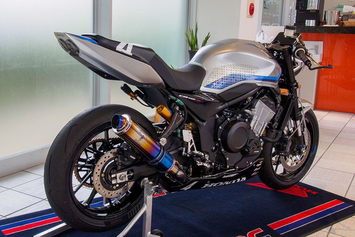 ホンダ「CB400スーパーフォア Eクラッチ」のレース仕様