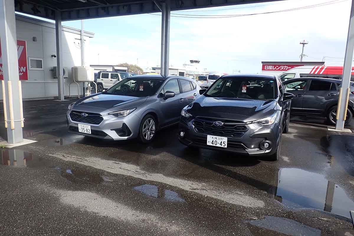 稚内空港のレンタカー営業所。当初予約していたものより上のクラスが割り当てられた