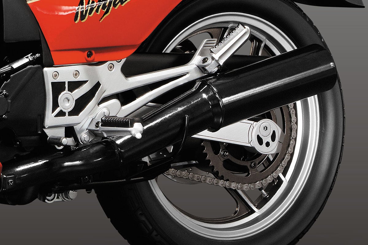 アシェット・コレクションズ・ジャパン『週刊 カワサキ Ninja GPZ900R』