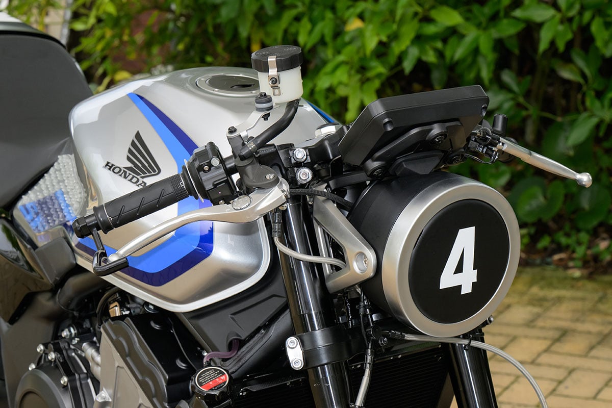 ホンダ「CB400スーパーフォア Eクラッチ」のレース仕様