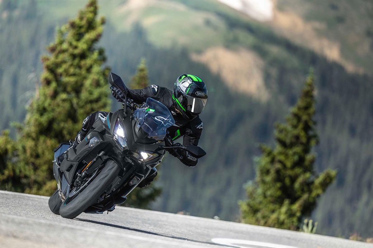 カワサキ「Ninja 1100SX」