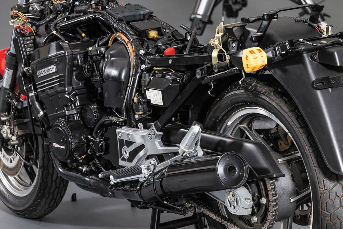 アシェット・コレクションズ・ジャパン『週刊 カワサキ Ninja GPZ900R』