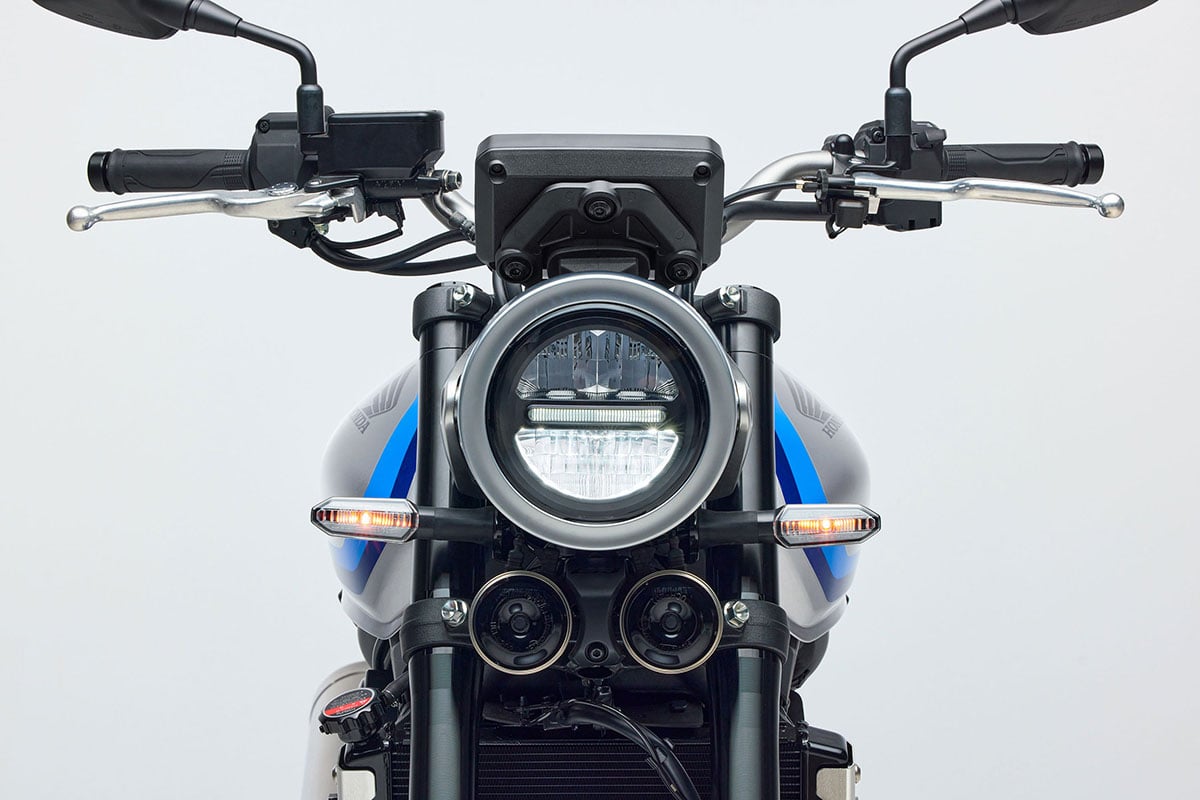 ホンダ「CB400スーパーフォア Eクラッチ」