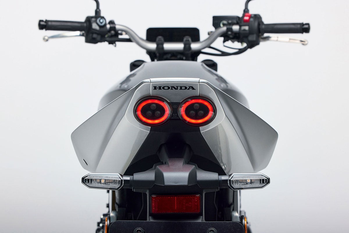 ホンダ「CB400スーパーフォア Eクラッチ」