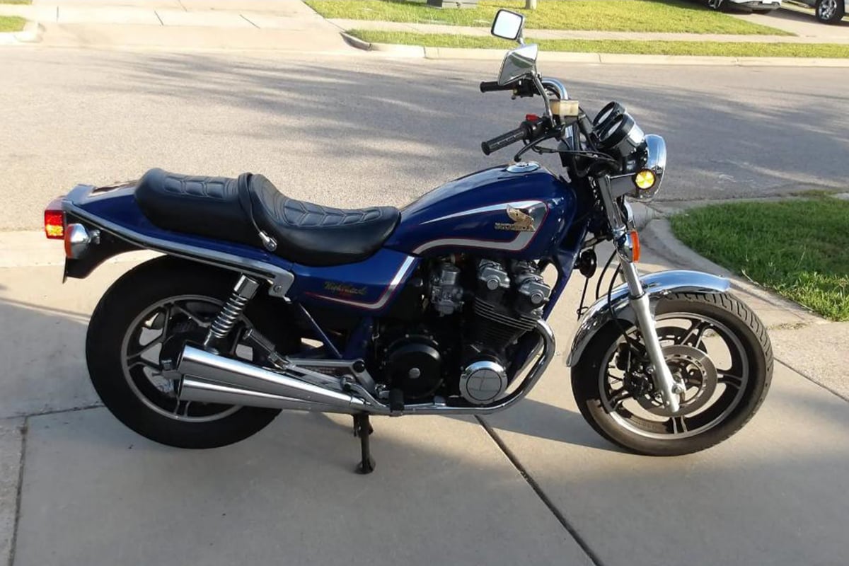米国オンラインオークションに出品、落札された1982年式ホンダ「CB750SCナイトホーク」