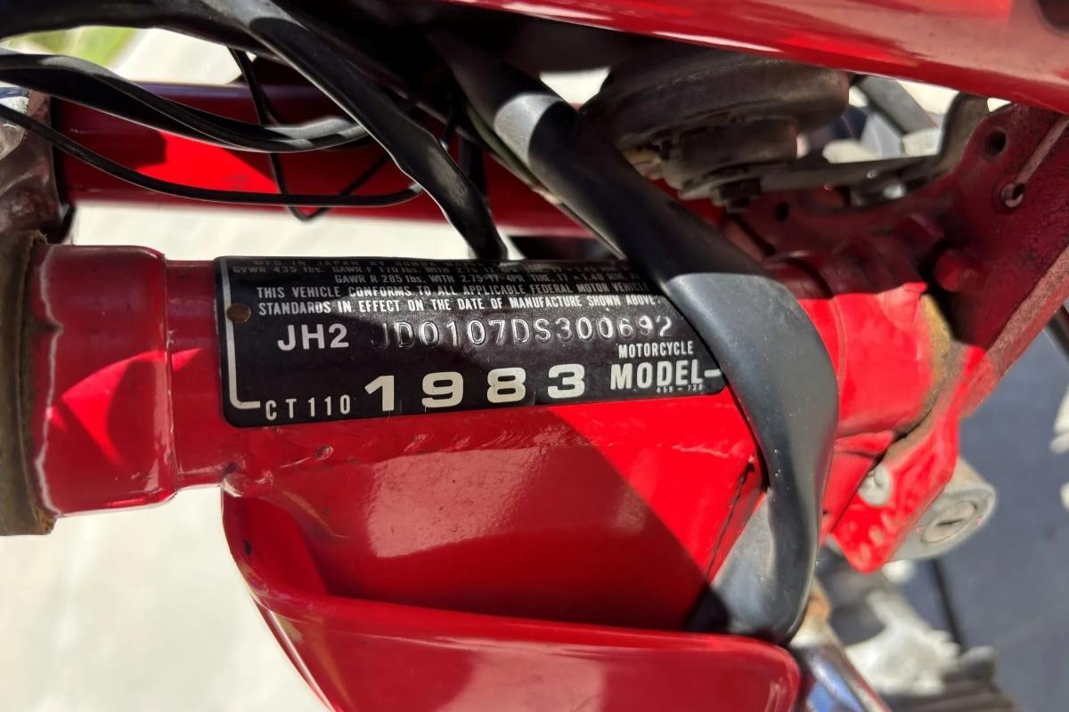 米国オンラインオークションに出品、落札された1983年式ホンダ「CT110」