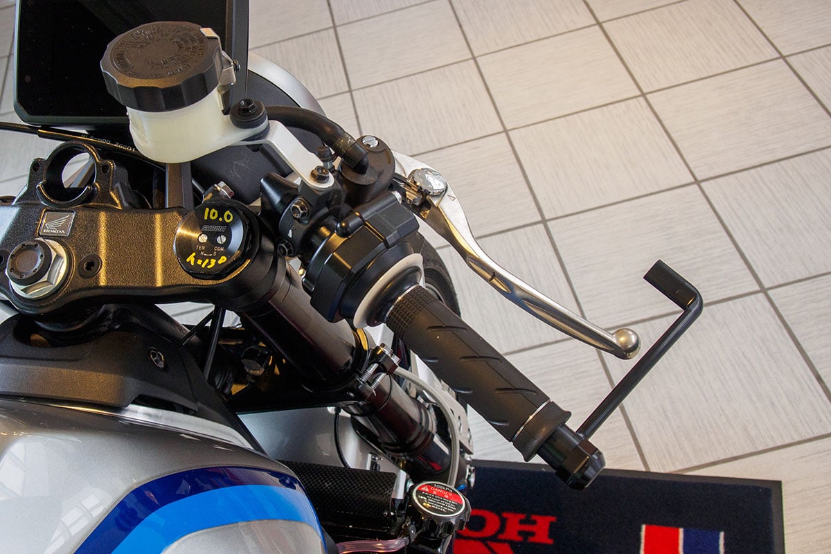 ホンダ「CB400スーパーフォア Eクラッチ」のレース仕様