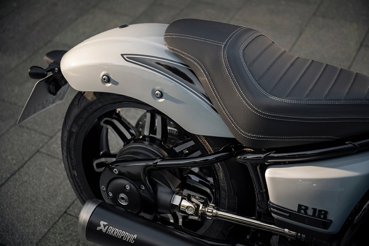 BMW「R 18」