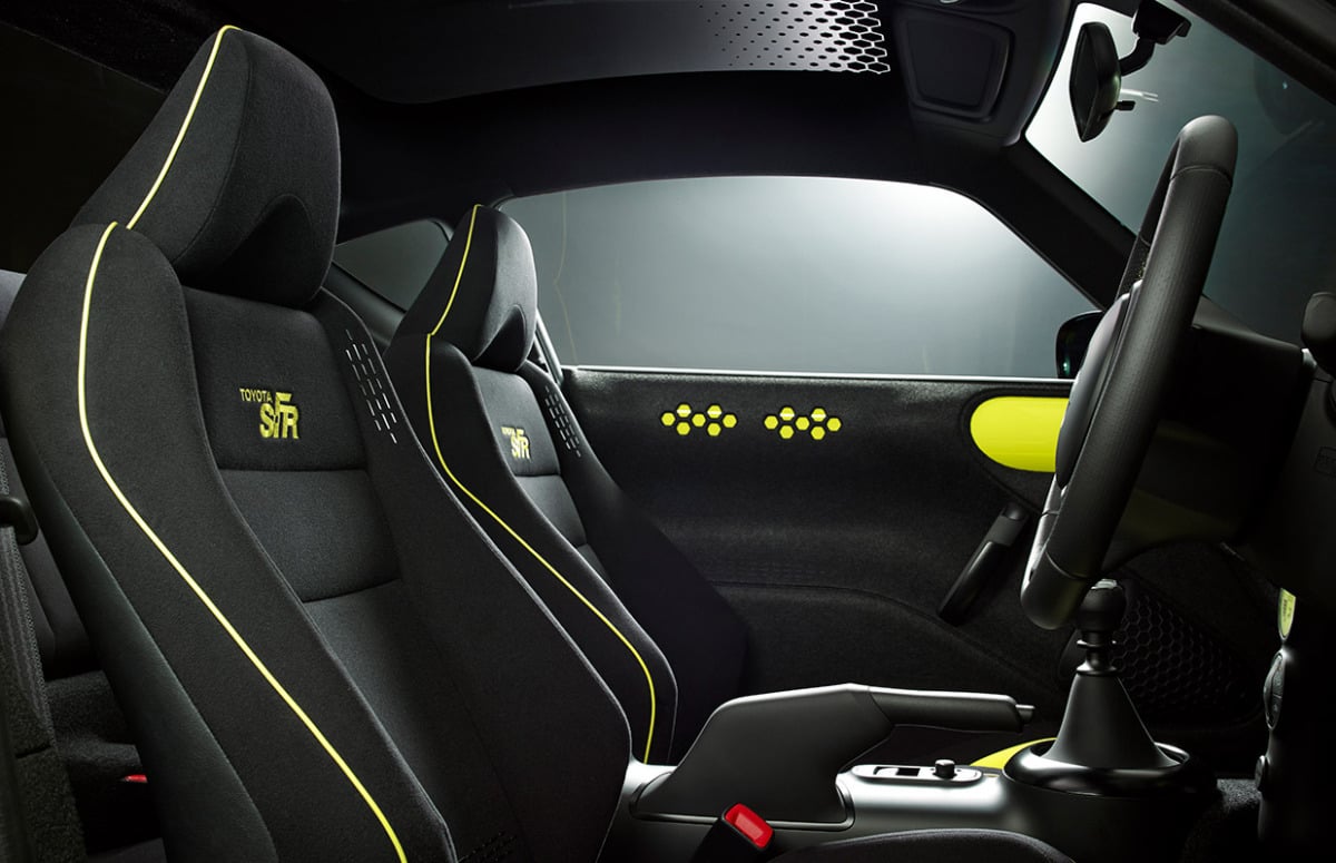 トヨタ「S-FR」