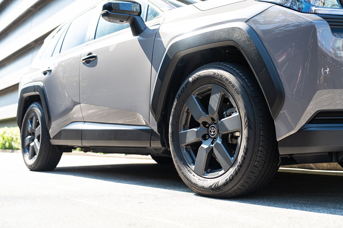 トヨタ新型「RAV4 アドベンチャー」