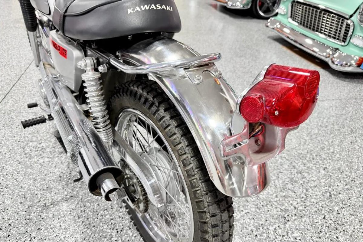 米国オンラインオークションに出品、落札された1969年式カワサキ「175 ブッシュワッカー F3」