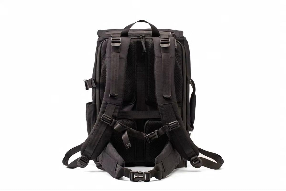 拡張型バックパック「FLEXY PRO（フレキシープロ）」