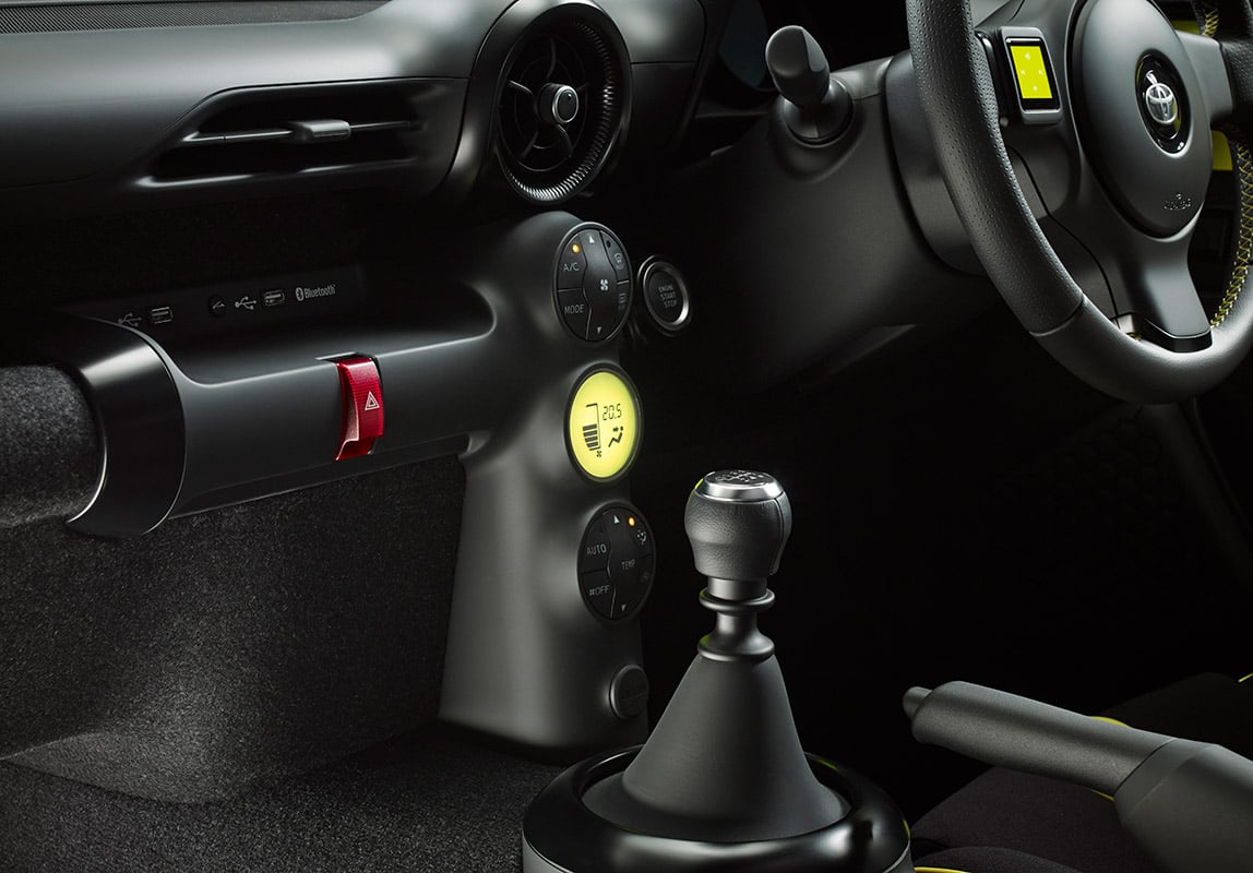 トヨタ「S-FR」