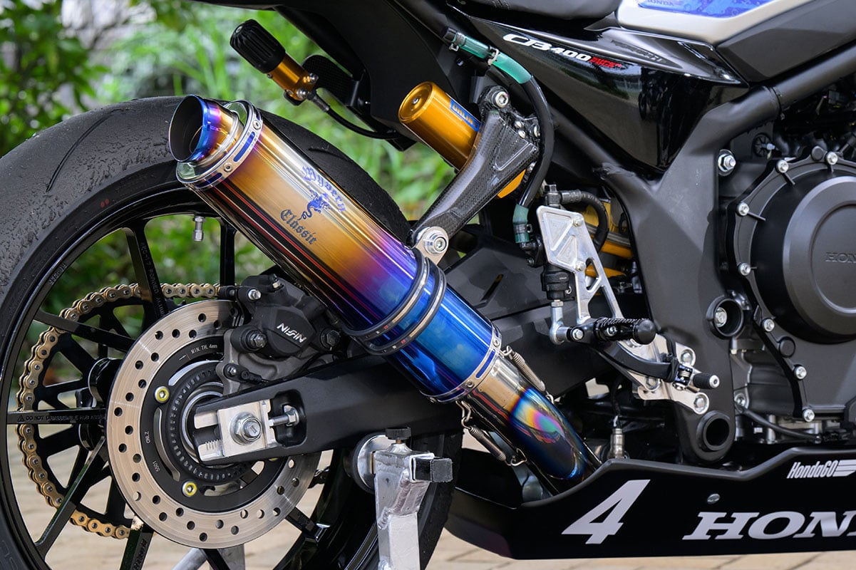 ホンダ「CB400スーパーフォア Eクラッチ」のレース仕様