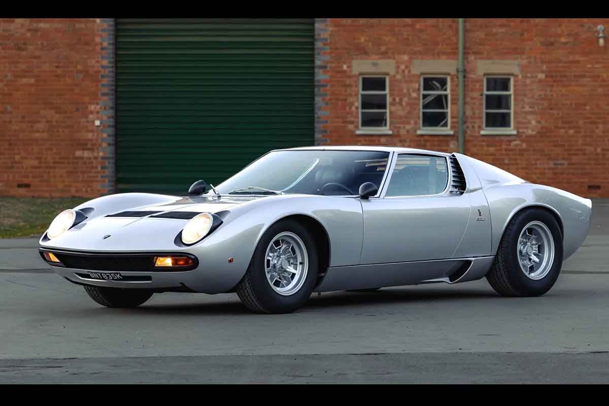 オークションに出品予定の1971年式ランボルギーニ「ミウラ P400 SV」(c)2026 BROAD ARROW Auctions