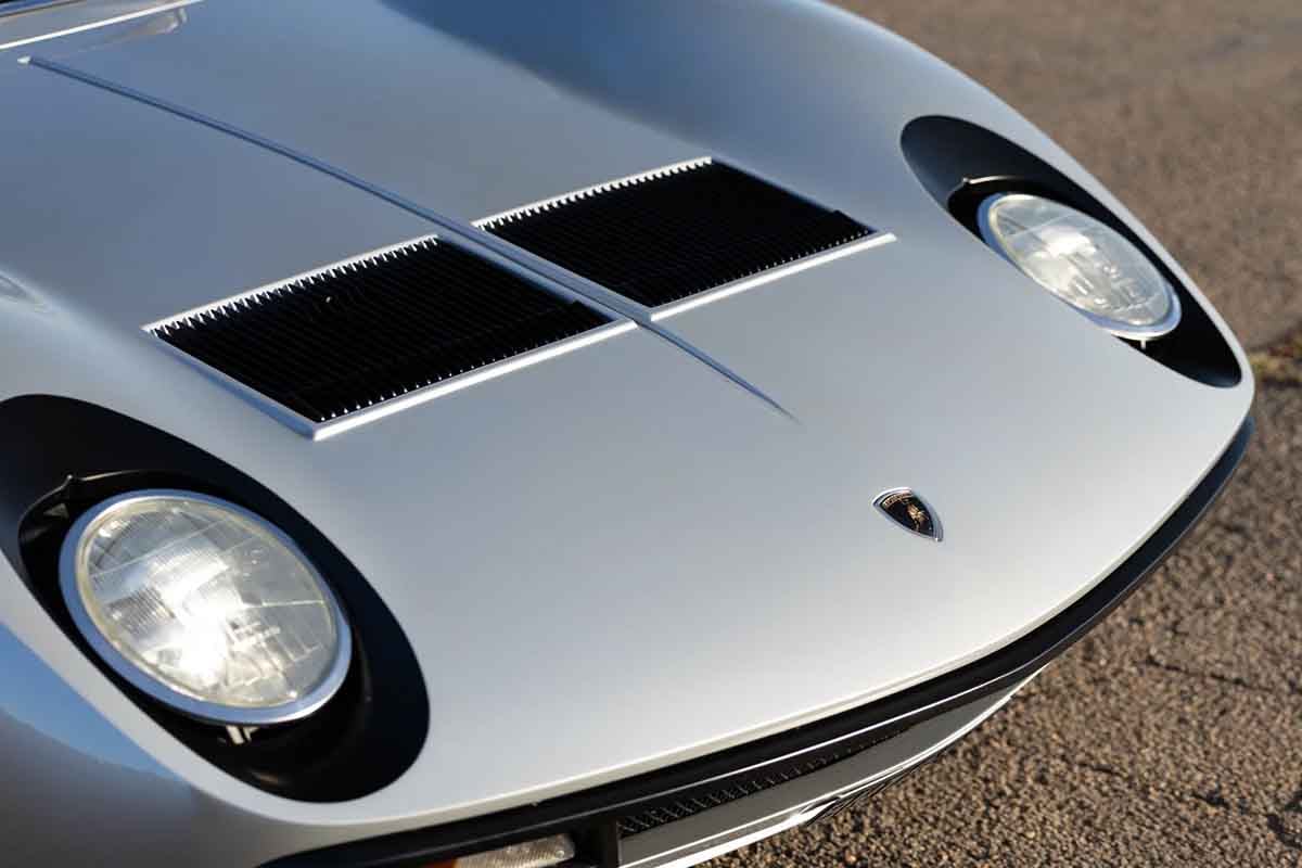 オークションに出品予定の1971年式ランボルギーニ「ミウラ P400 SV」(c)2026 BROAD ARROW Auctions