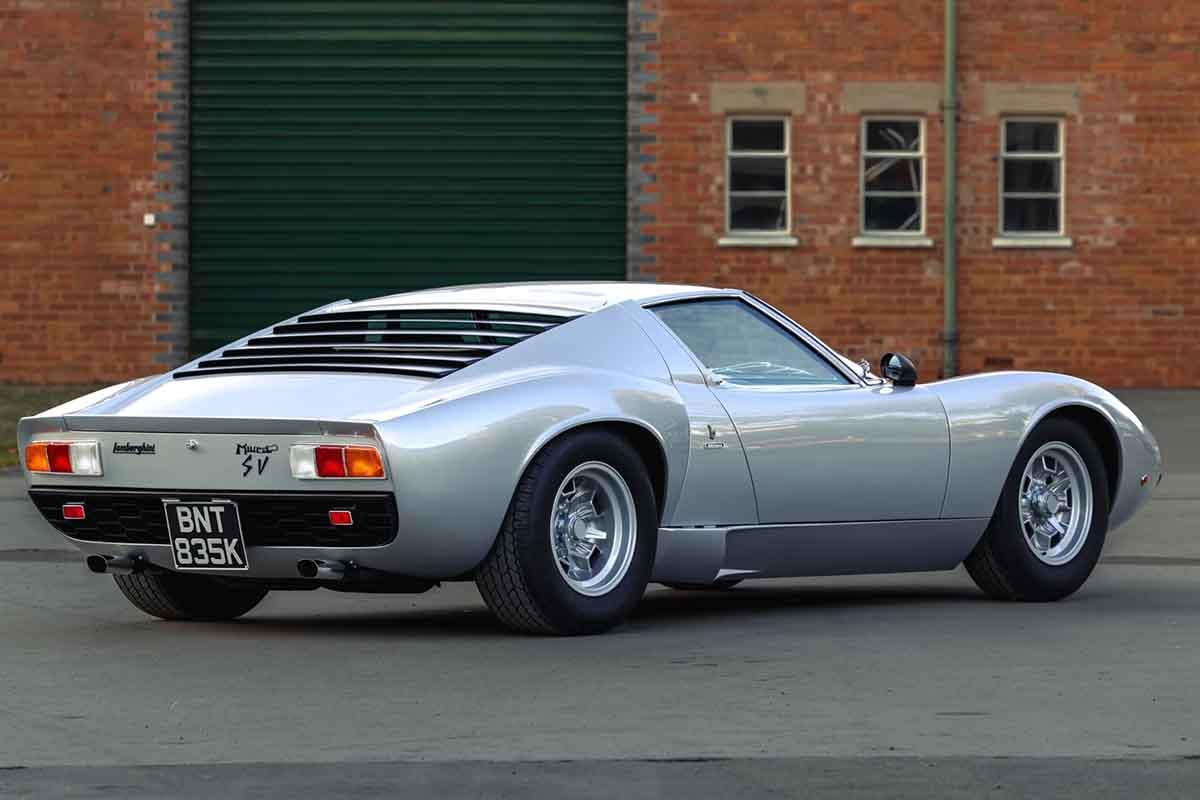 オークションに出品予定の1971年式ランボルギーニ「ミウラ P400 SV」(c)2026 BROAD ARROW Auctions