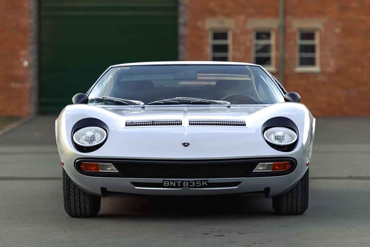 オークションに出品予定の1971年式ランボルギーニ「ミウラ P400 SV」(c)2026 BROAD ARROW Auctions
