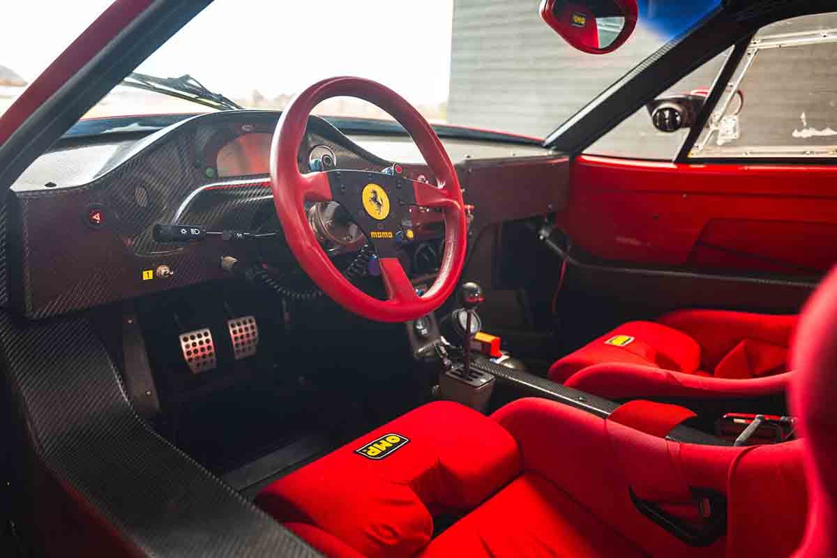 10月に開催されるオークションに出品予定の1988年式フェラーリ「F40」Ken Saito(c)2026 Courtesy of RM Sotheby's