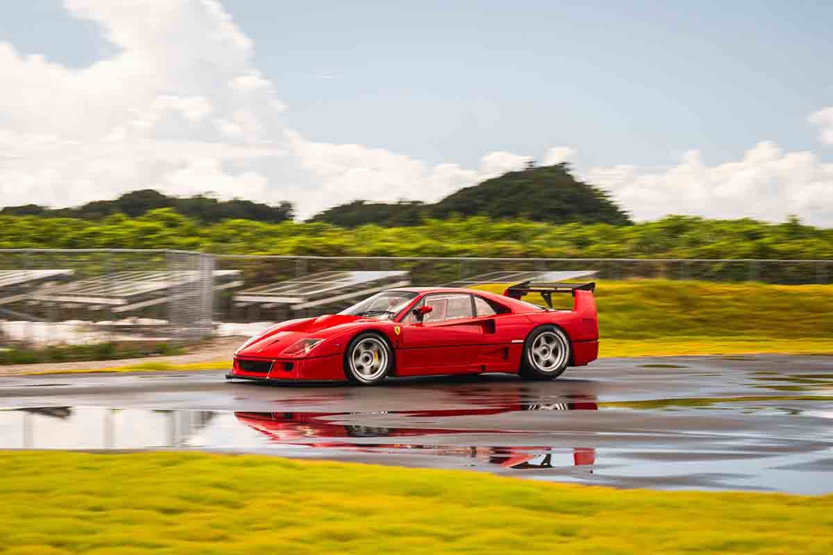 10月に開催されるオークションに出品予定の1988年式フェラーリ「F40」Ken Saito(c)2026 Courtesy of RM Sotheby's