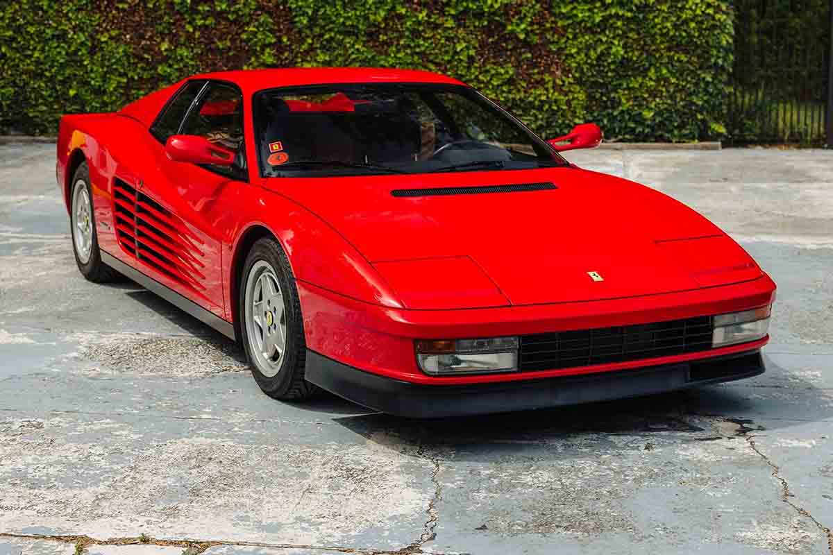 オークションに出品予定の1990年式フェラーリ「テスタロッサ」(c)2026 BROAD ARROW Auctions
