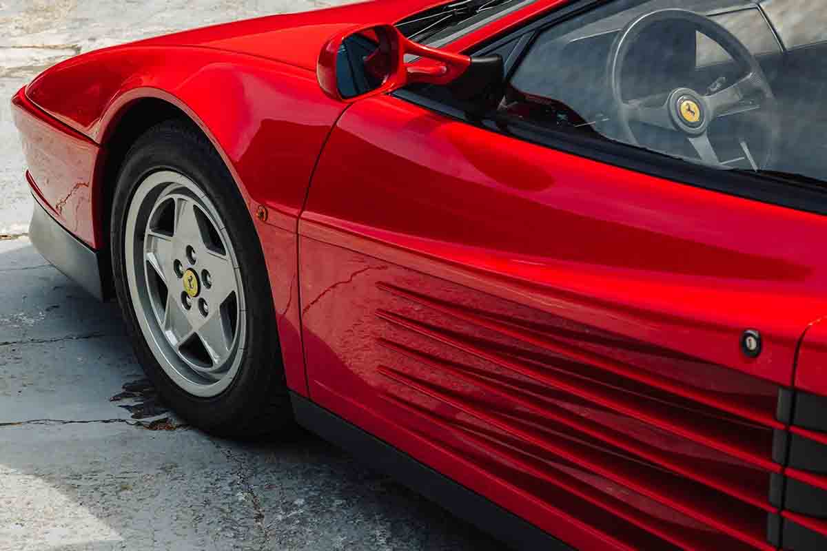 オークションに出品予定の1990年式フェラーリ「テスタロッサ」(c)2026 BROAD ARROW Auctions