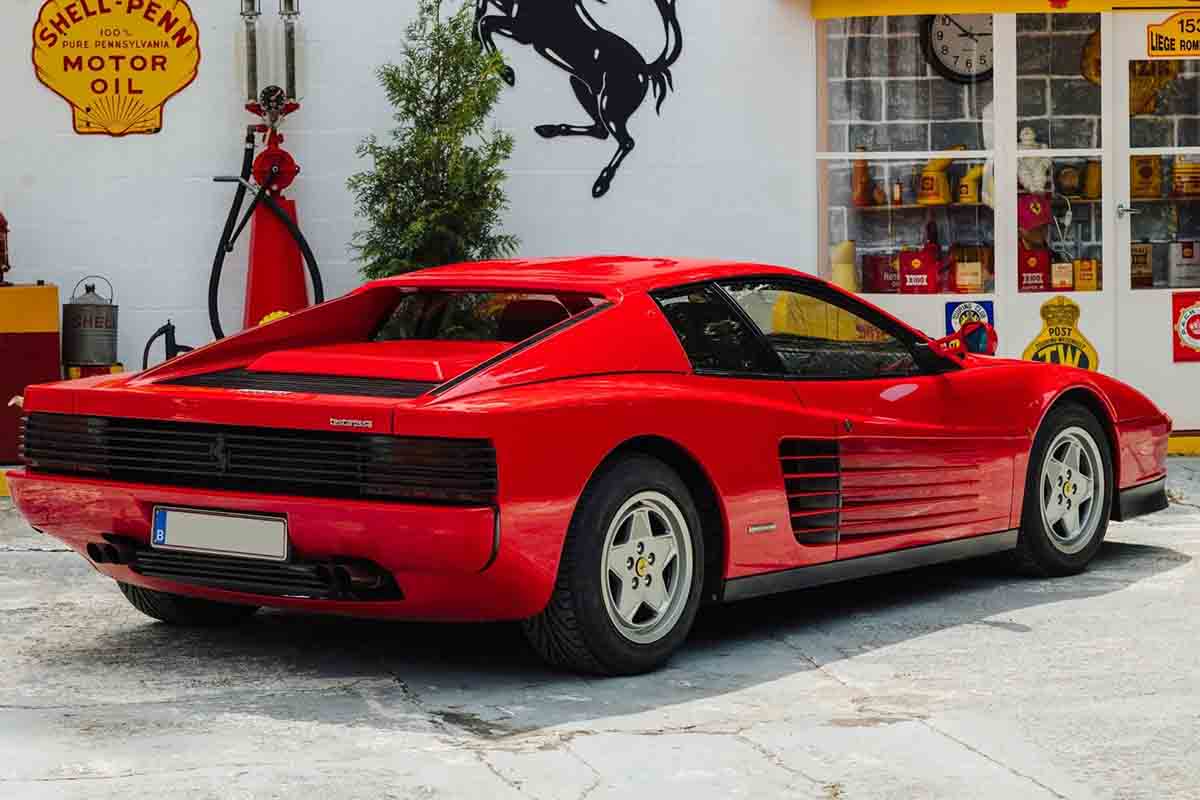 オークションに出品予定の1990年式フェラーリ「テスタロッサ」(c)2026 BROAD ARROW Auctions