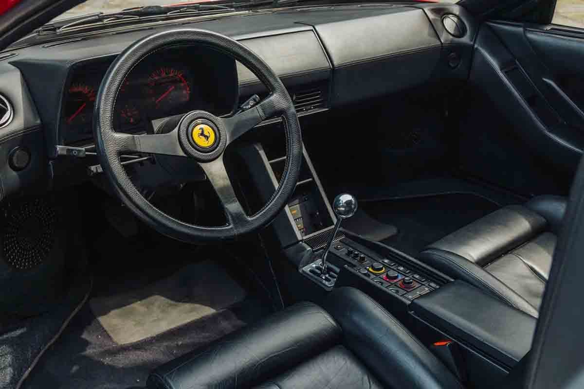 オークションに出品予定の1990年式フェラーリ「テスタロッサ」(c)2026 BROAD ARROW Auctions