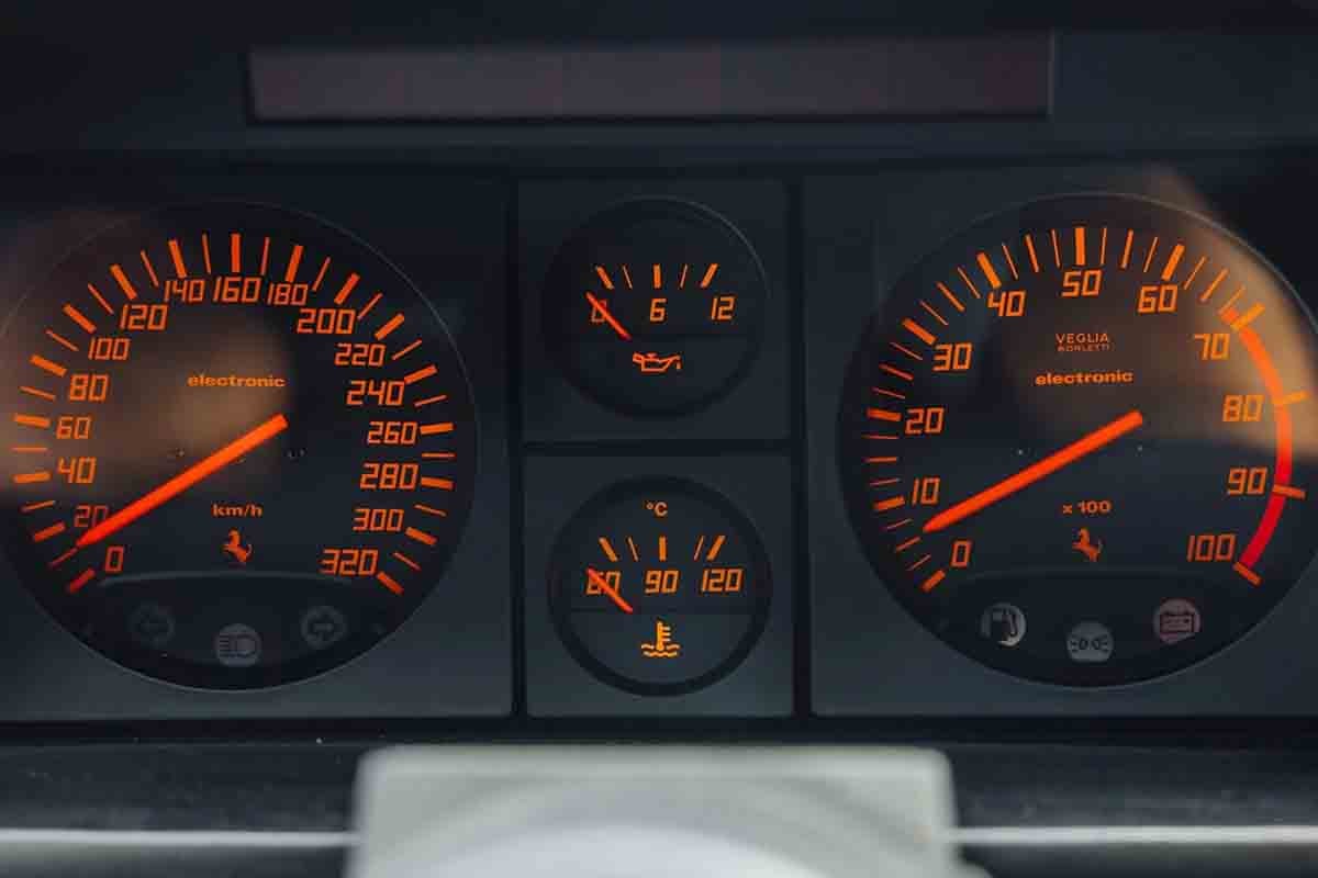 オークションに出品予定の1990年式フェラーリ「テスタロッサ」(c)2026 BROAD ARROW Auctions