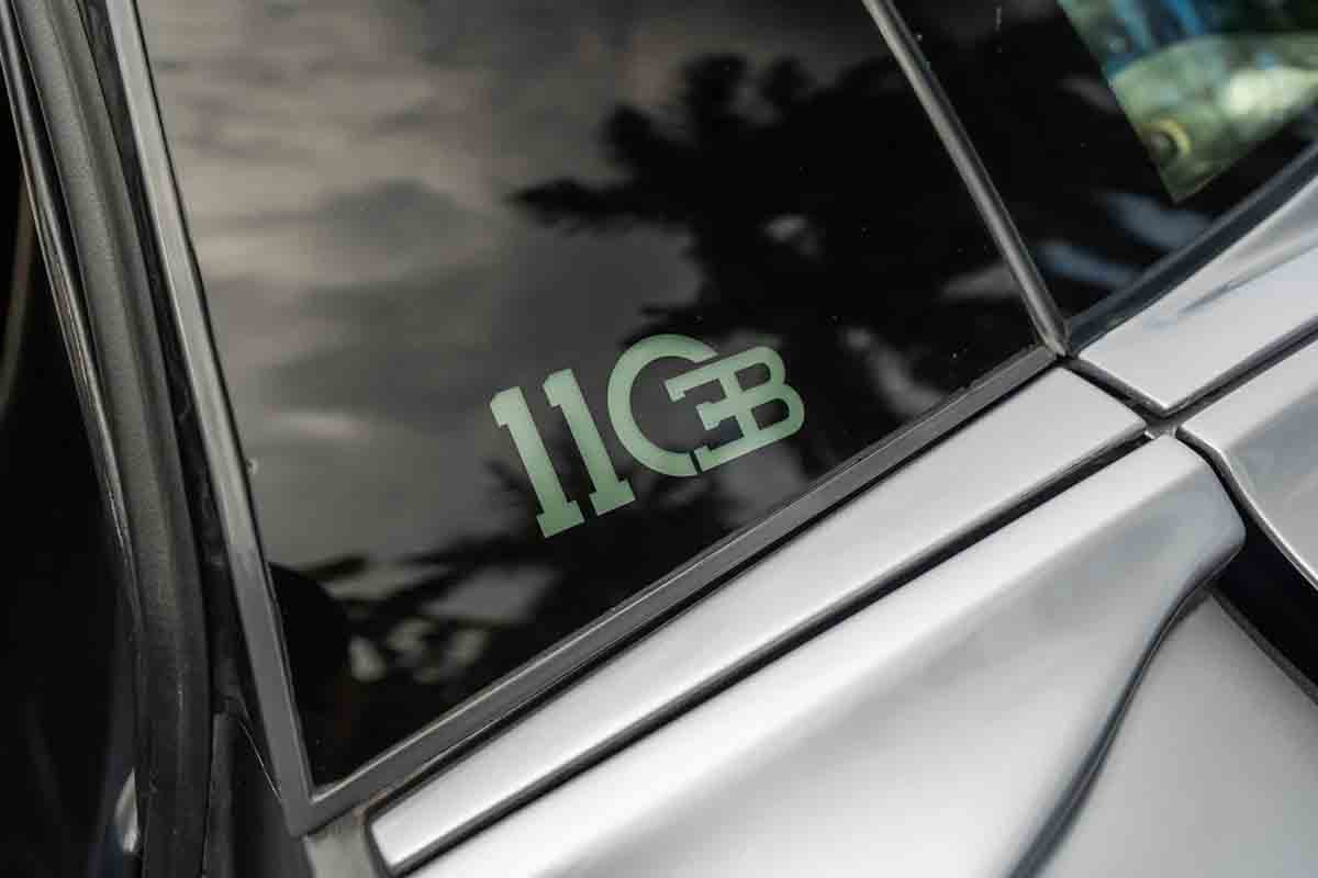 オークションに出品予定の1994年式ブガッティ「EB110 GT」(c)2026 BROAD ARROW Auctions