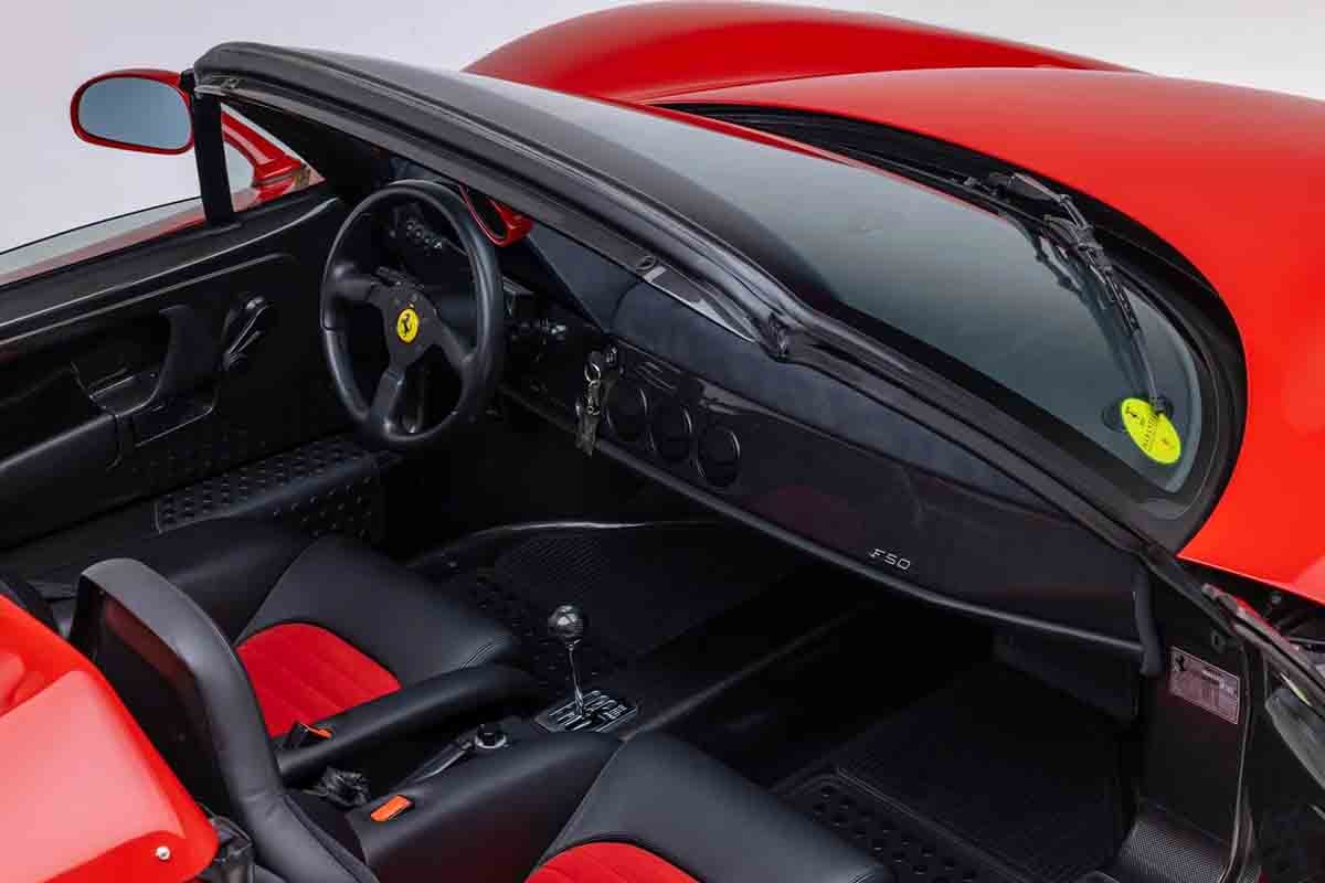 オークションに出品予定の1997年式フェラーリ「F50」(c)2026 BROAD ARROW Auctions