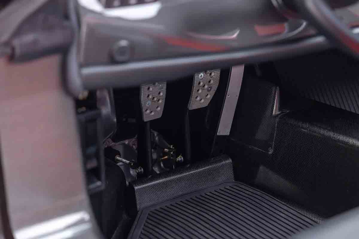 オークションに出品予定の1997年式フェラーリ「F50」(c)2026 BROAD ARROW Auctions