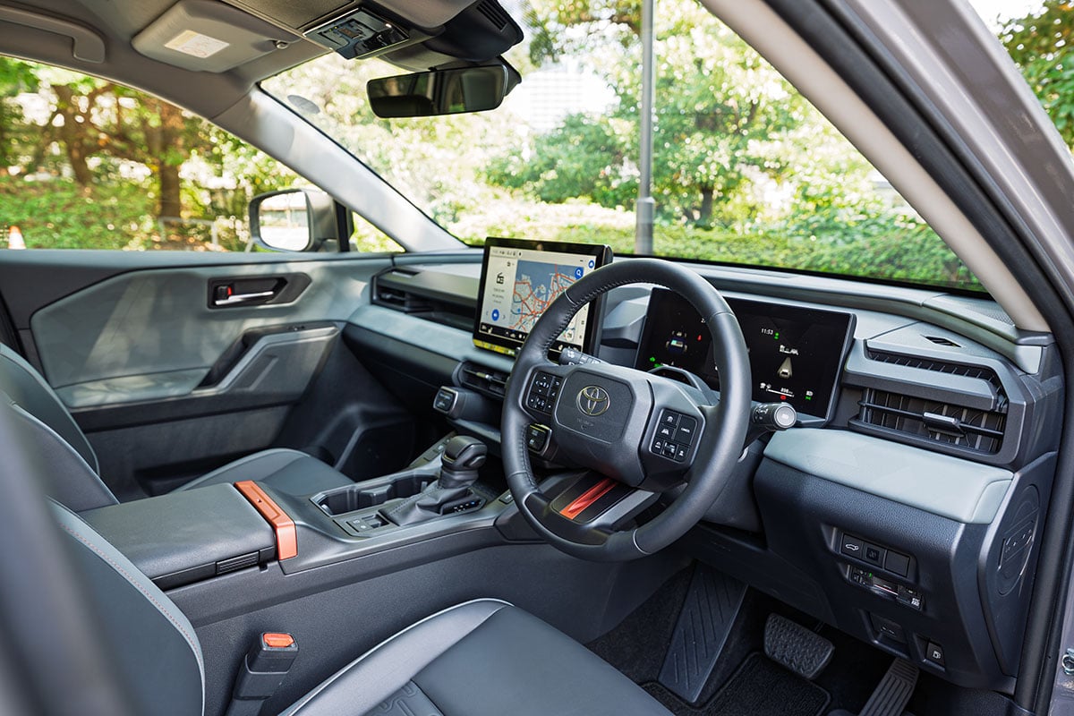 トヨタ新型「RAV4 アドベンチャー」