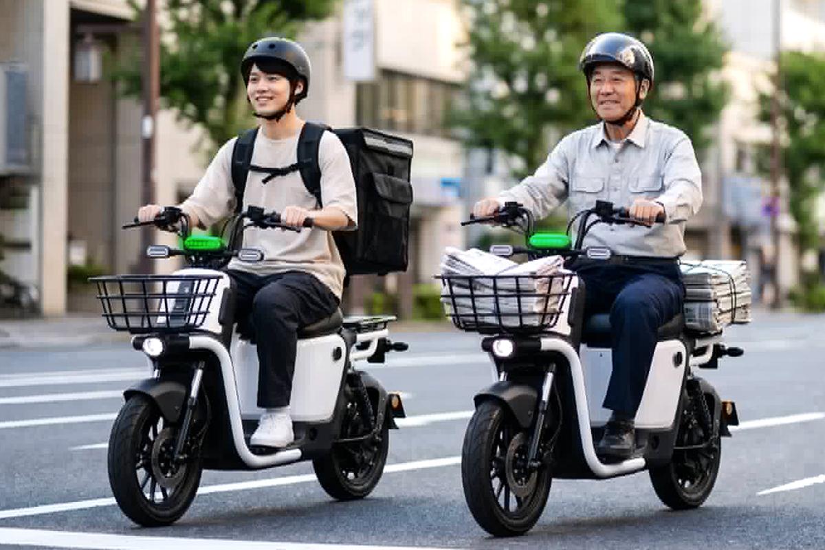 デリバリーや営業、配達、巡回などの業務でも活躍するビジネス用特定小型原付「Future smart 1」