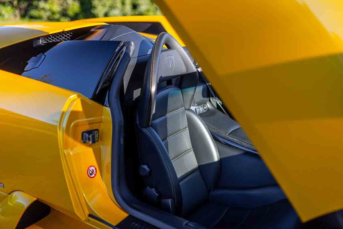 英国ロンドンで開催されるオークションに出品予定の2005年式のランボルギーニ「ムルシエラゴ・ロードスター」Neil Fraser(c)2026 Courtesy of RM Sotheby's