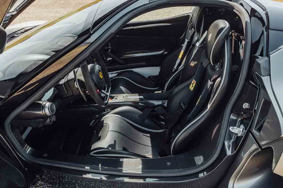 オークションに出品され高額落札された2015年式「ラ フェラーリ」(c)2026 BROAD ARROW Auctions