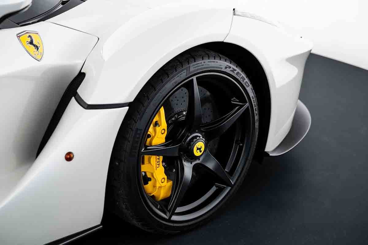 オークションに出品予定の2015年式フェラーリ「ラ・フェラーリ」(c)2026 BROAD ARROW Auctions