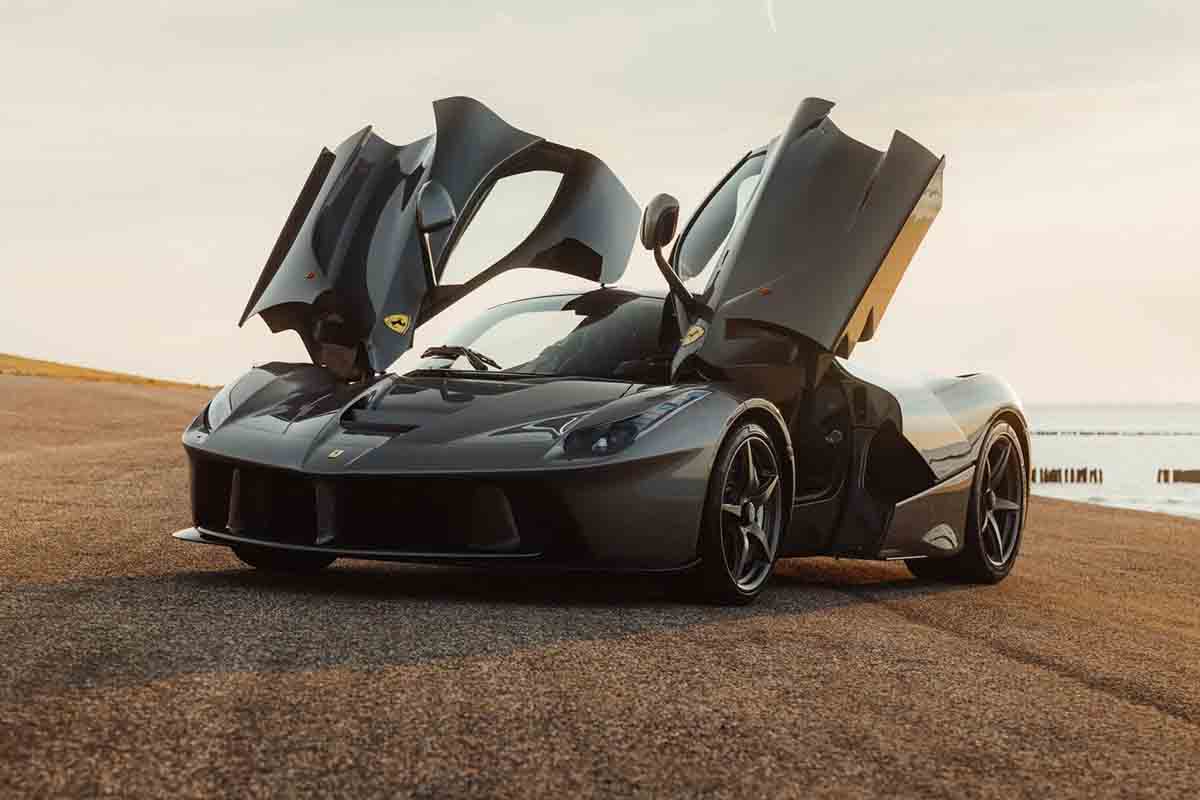 オークションに出品され高額落札された2015年式「ラ フェラーリ」(c)2026 BROAD ARROW Auctions