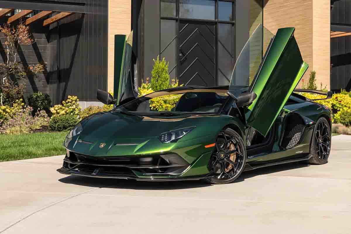 オークションに出品予定の2021年式ランボルギーニ「アヴェンタドールSVJ」(c)2026 BROAD ARROW Auctions