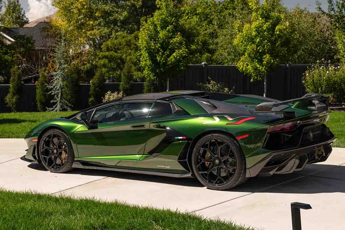 オークションに出品予定の2021年式ランボルギーニ「アヴェンタドールSVJ」(c)2026 BROAD ARROW Auctions