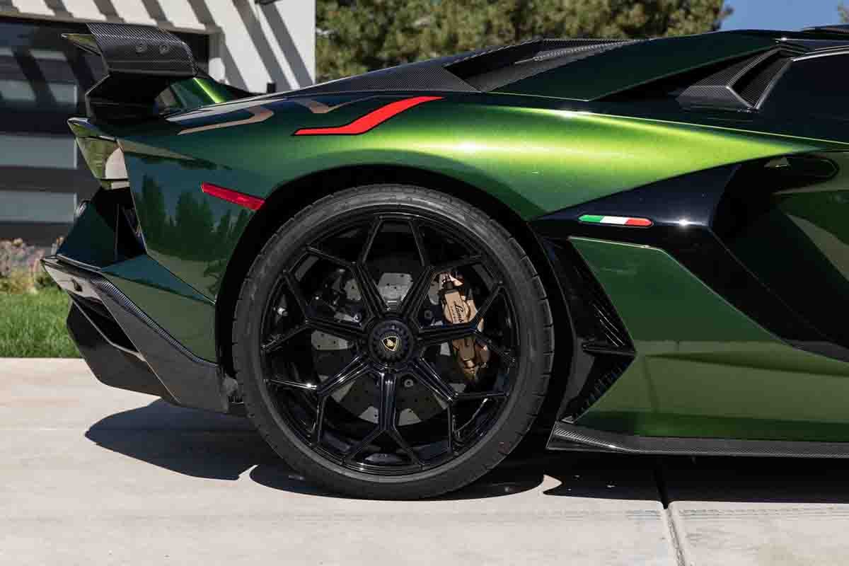 オークションに出品予定の2021年式ランボルギーニ「アヴェンタドールSVJ」(c)2026 BROAD ARROW Auctions