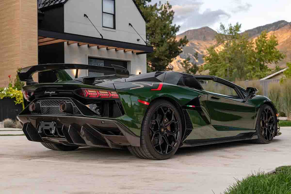 オークションに出品予定の2021年式ランボルギーニ「アヴェンタドールSVJ」(c)2026 BROAD ARROW Auctions