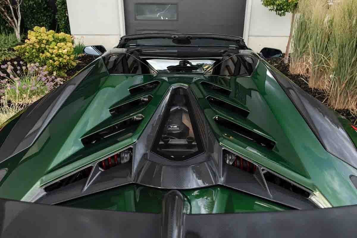 オークションに出品予定の2021年式ランボルギーニ「アヴェンタドールSVJ」(c)2026 BROAD ARROW Auctions