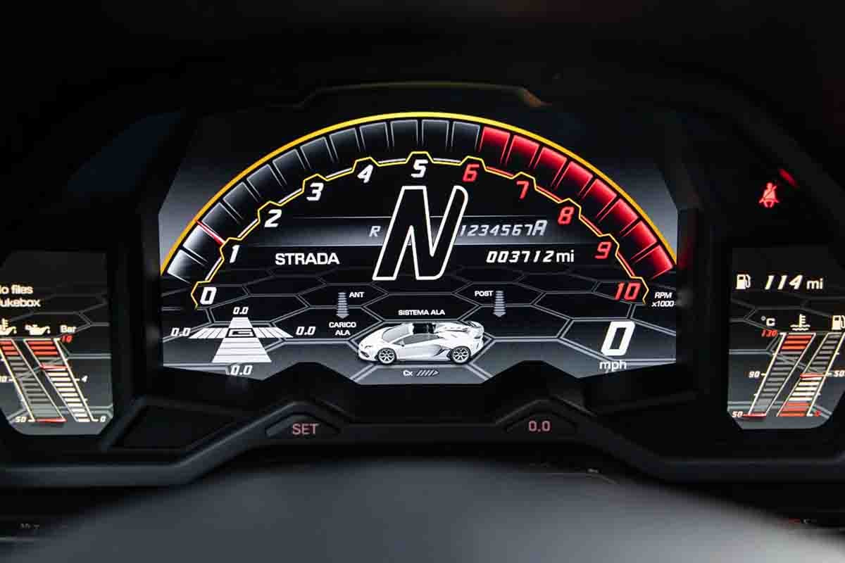 オークションに出品予定の2021年式ランボルギーニ「アヴェンタドールSVJ」(c)2026 BROAD ARROW Auctions