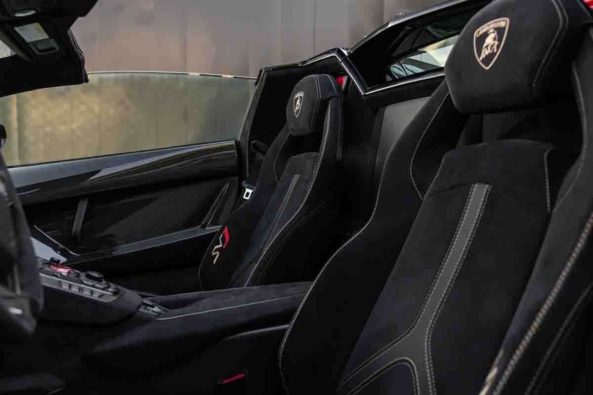 オークションに出品予定の2021年式ランボルギーニ「アヴェンタドールSVJ」(c)2026 BROAD ARROW Auctions