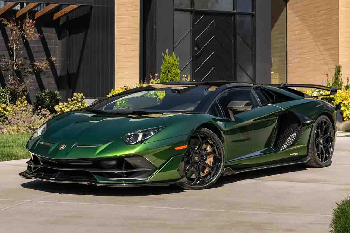 オークションに出品予定の2021年式ランボルギーニ「アヴェンタドールSVJ」(c)2026 BROAD ARROW Auctions