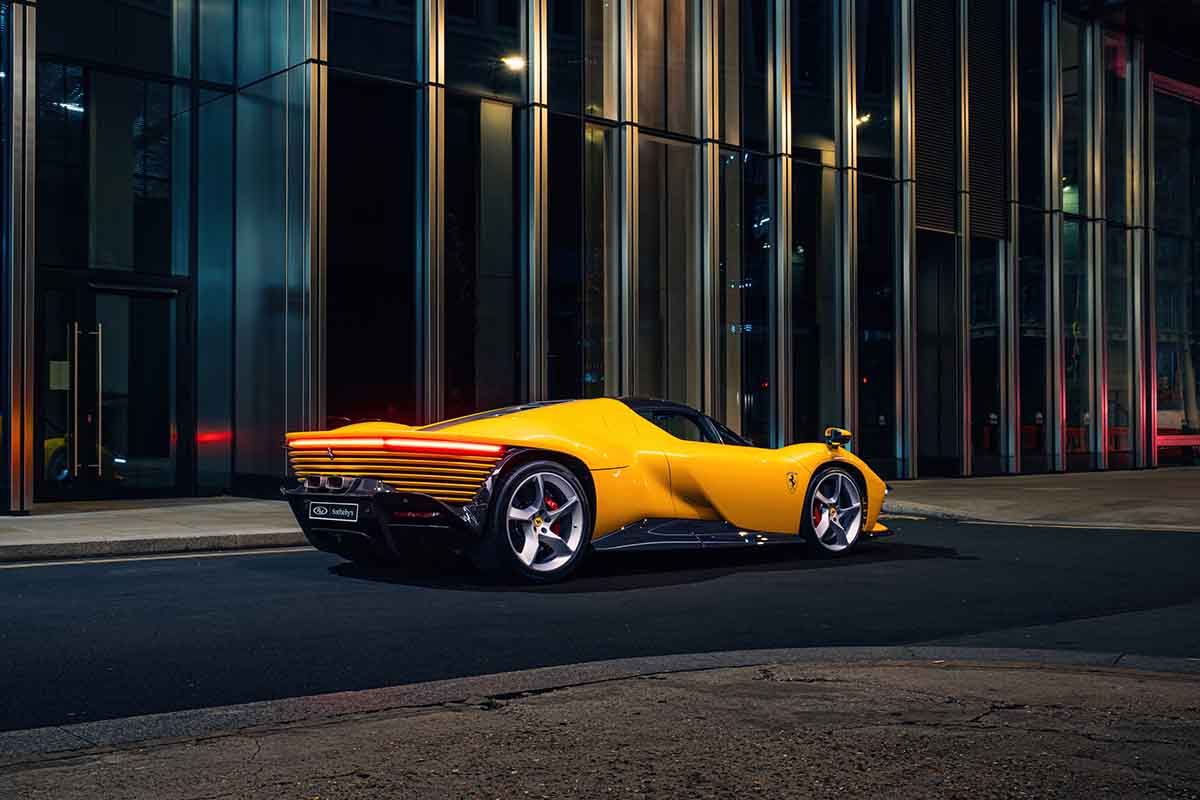 オークションに出品予定の2024年式フェラーリ「デイトナSP3」Alex Penfold(c)2026 Courtesy of RM Sotheby's