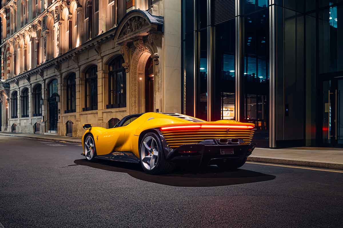 オークションに出品予定の2024年式フェラーリ「デイトナSP3」Alex Penfold(c)2026 Courtesy of RM Sotheby's